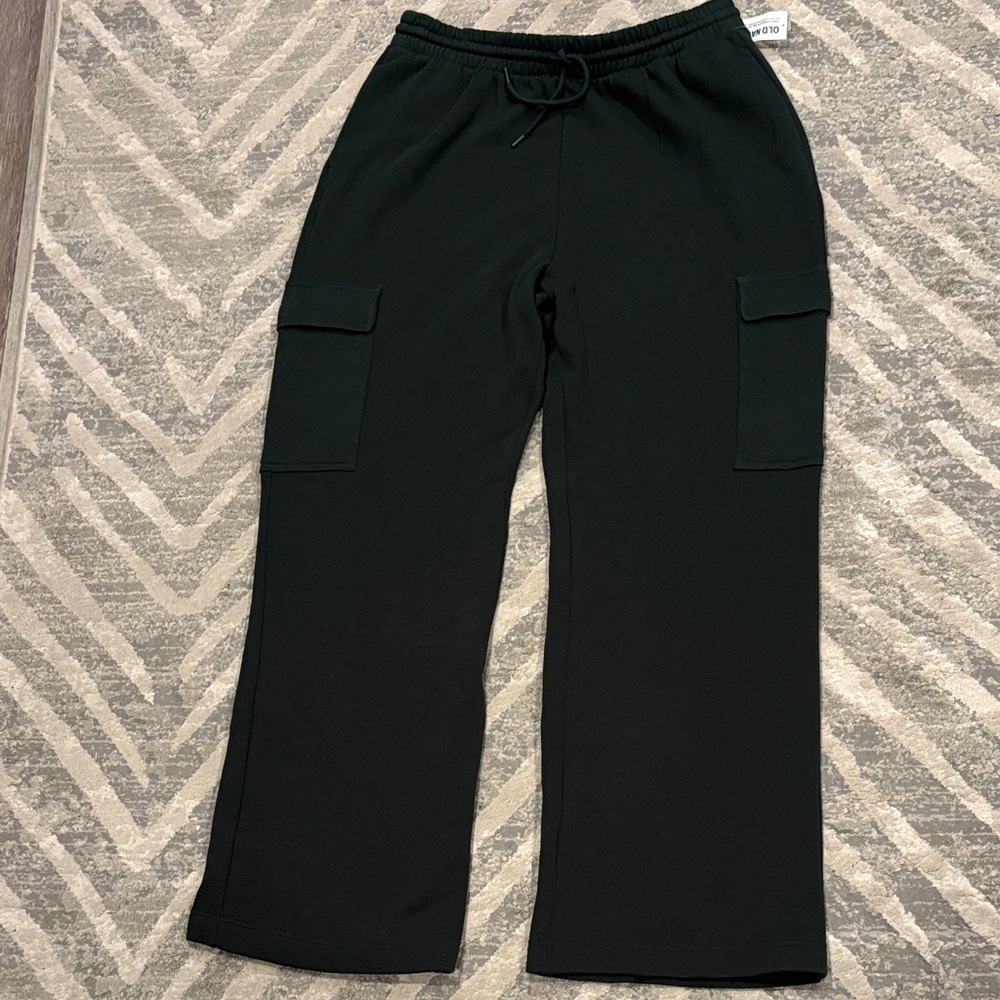 Old Navy Dark Green Cargo Wide Leg Sweatpants